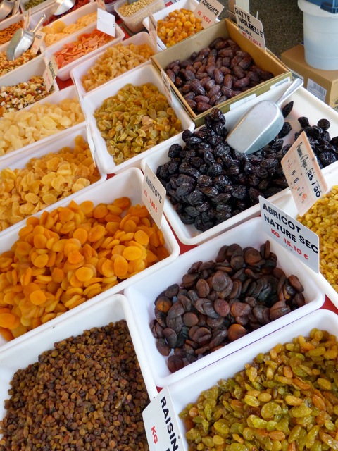 dried fruit stand
